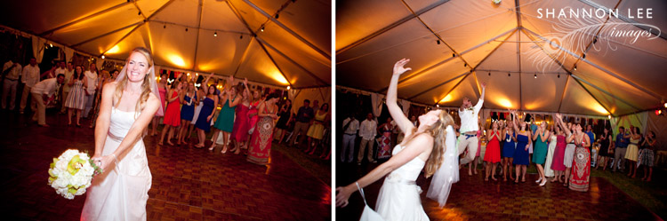 bouquet toss bouquet toss