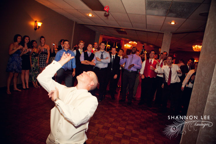 garter toss