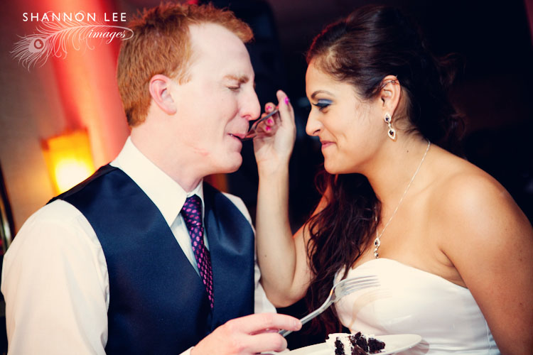 wedding cake cutting
