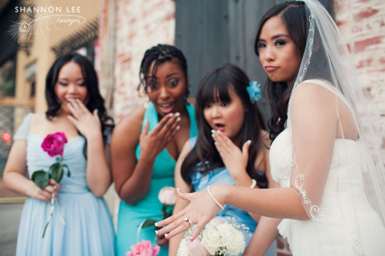 bridesmaid poses