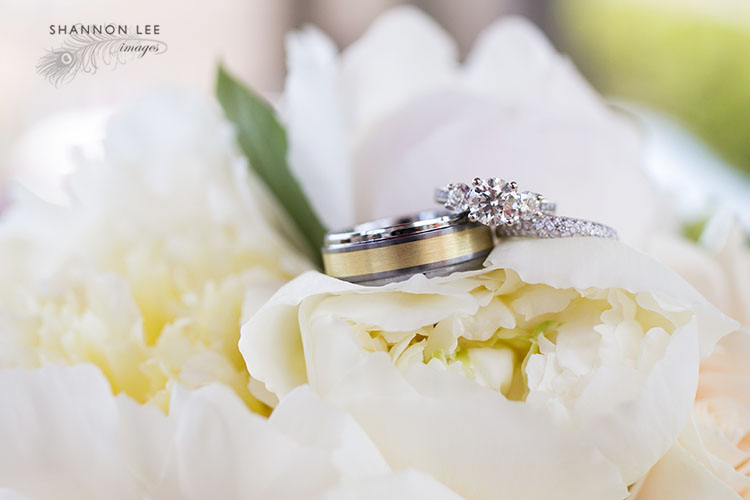ivory wedding bouquet