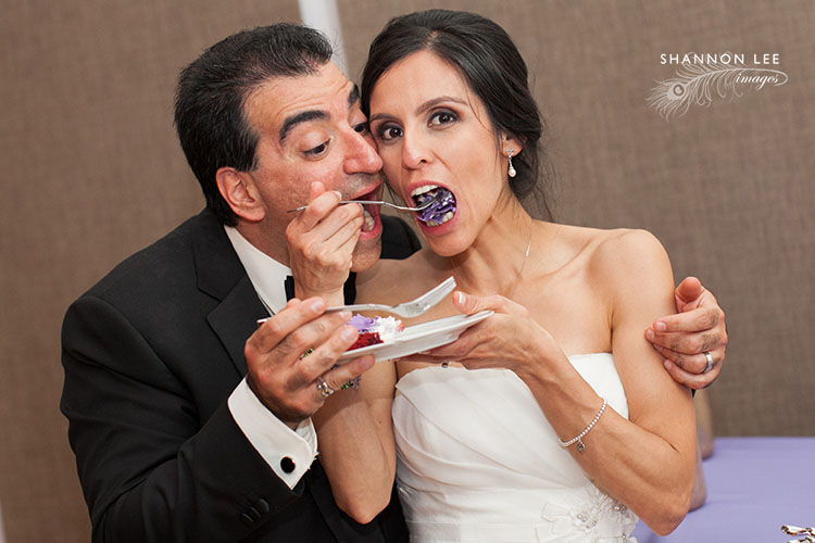 cake cutting photography