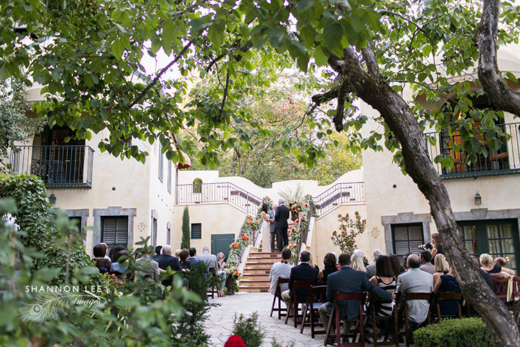 kenwood-inn-sonoma-wedding-photographer-112 kenwood inn wedding ceremony