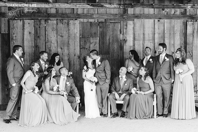 unique wedding party poses