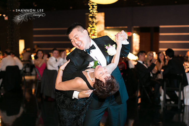 st-louis-wedding-photographer-148 kemp auto museum wedding reception