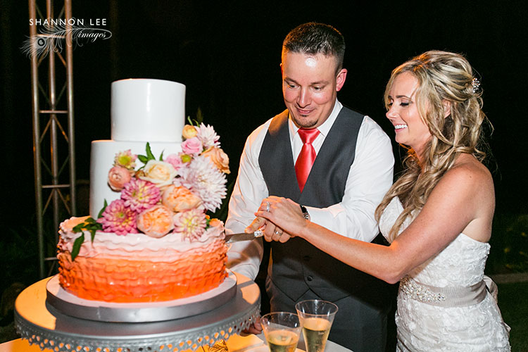santa-barbara-zoo-wedding-photographer-176 cake cutting